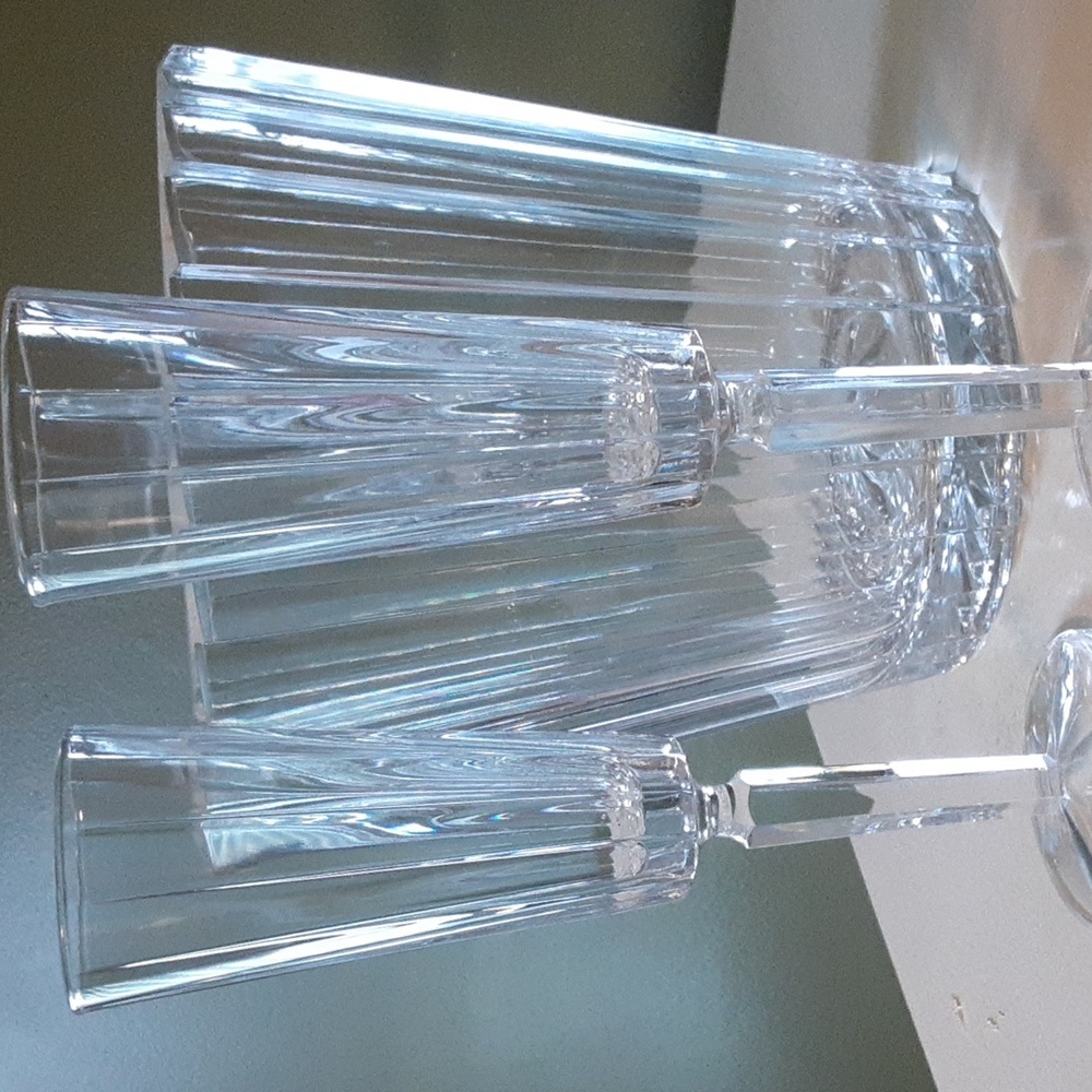 Vintage crystal wine ice bucket with 3   wine glasses, excellent condition
